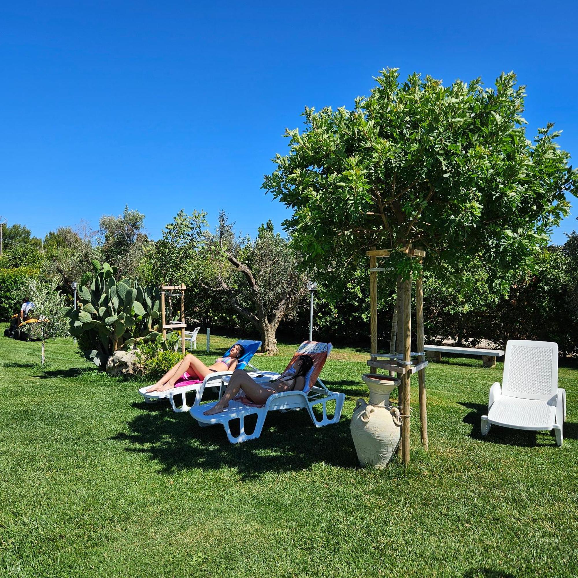 Agriturismo La Rondine Отранто Экстерьер фото